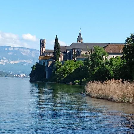 Chez Karine Bed and Breakfast Ceyzerieu Buitenkant foto