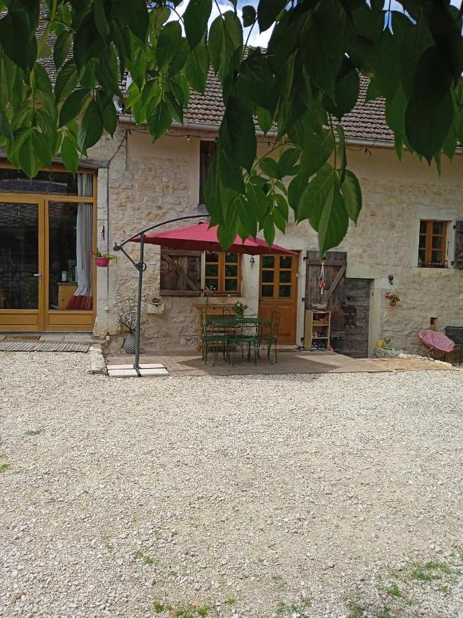 Chez Karine Bed and Breakfast Ceyzerieu Buitenkant foto